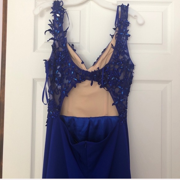 Navy blue prom dress - Picture 2 of 8